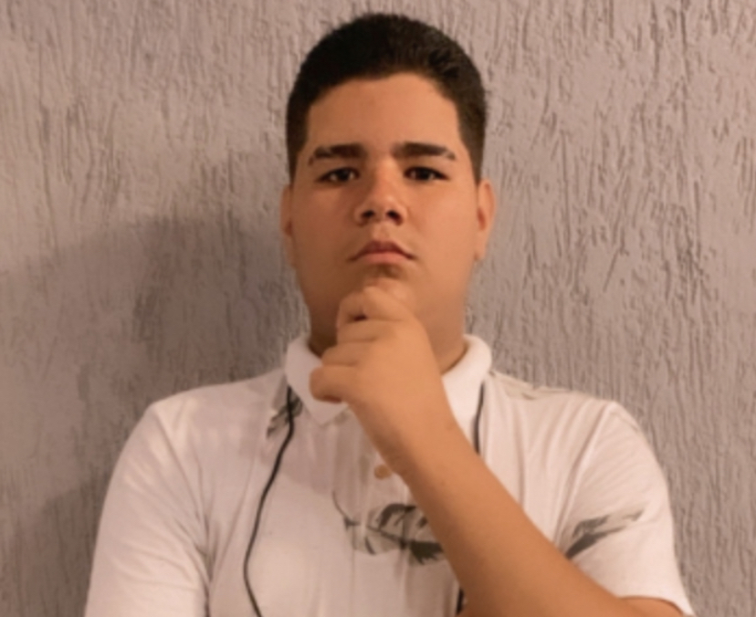 notícia Cantor Odoguiinha dá início a nova fase de carreira com lançamento de single  