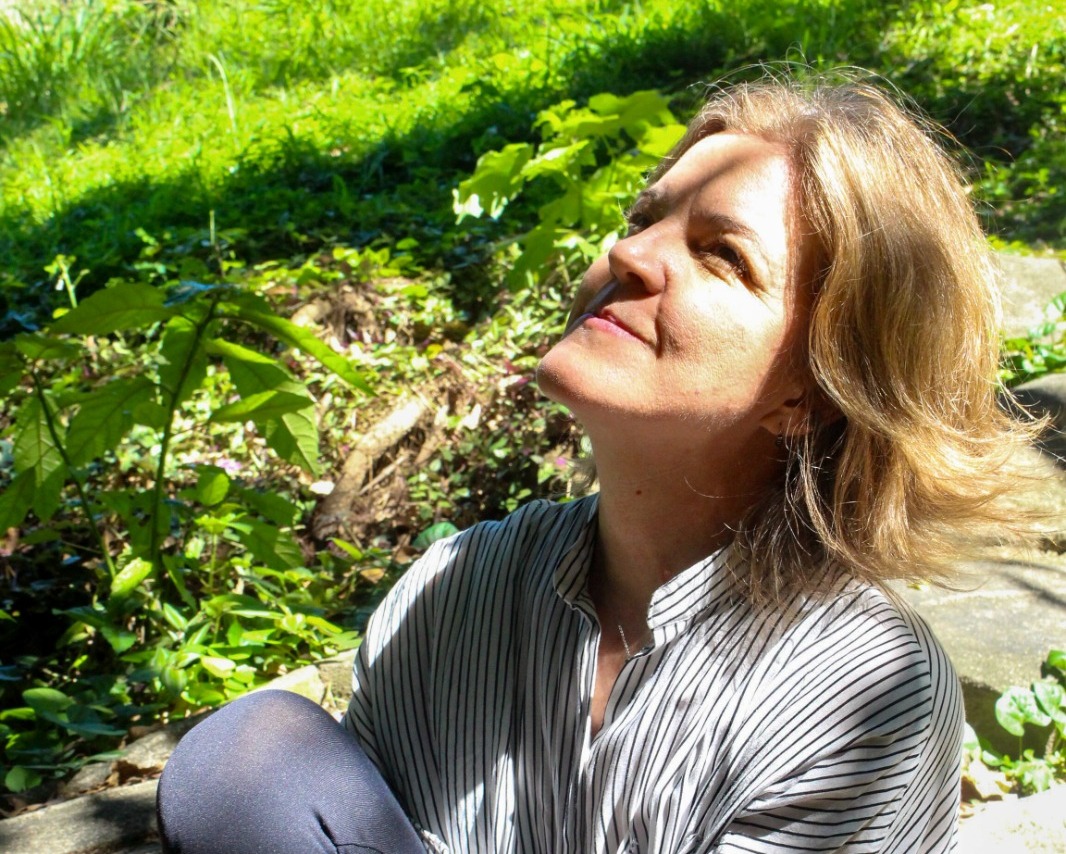 notícia Liza K revela visualizer da faixa-título do álbum 