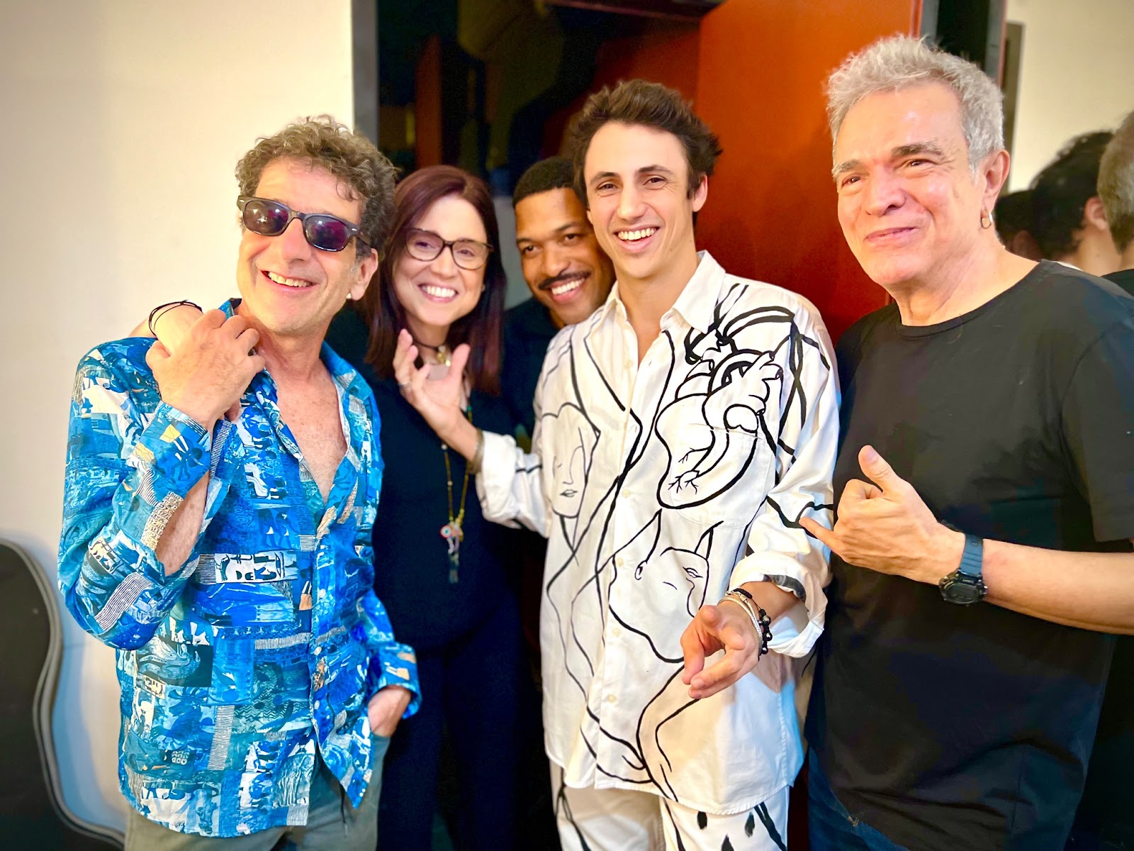 notícia Pedro Mahal faz tributo à música em estreia no Manouche com show lotado