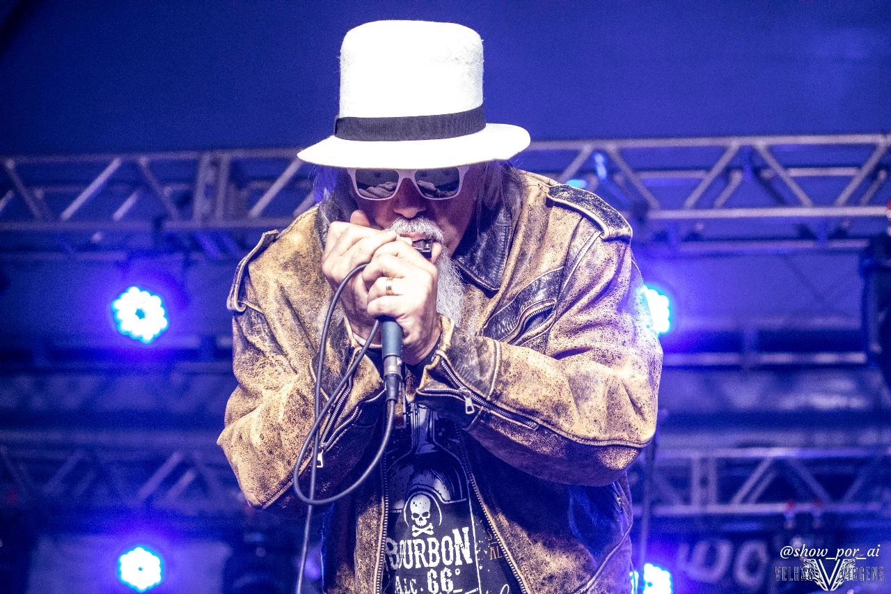 notícia VELHAS VIRGENS LANÇA SINGLE COM PARTICIPAÇÃO DO TATO CRUZ FALAMANSA