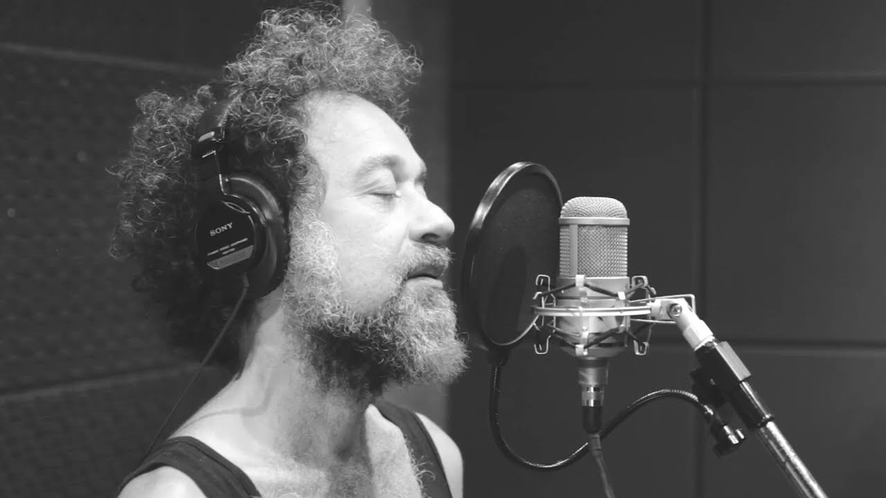 notícia Canções em Chinês é o terceiro álbum do cantor e compositor Glauco Lourenço