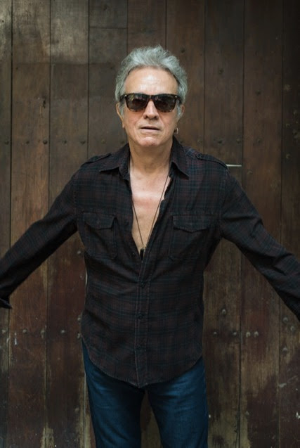 notícia Arnaldo Brandão encerra comemorações de 50 anos de carreira com grandes encontros no Manouche