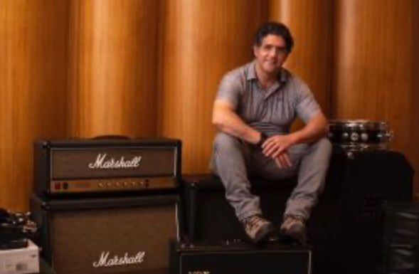 notícia Empresário abre portas para o mercado da música brasileira