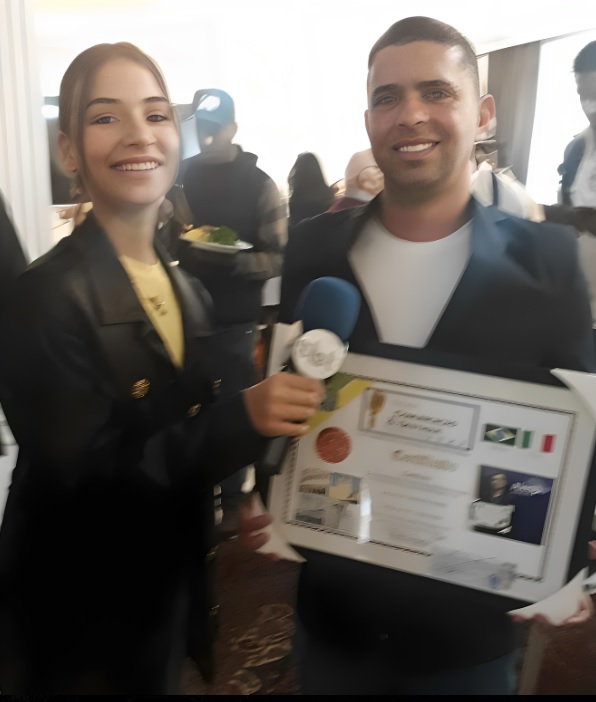 notícia Autor Thiago Winner premiado na Feijoada da Fama - São Paulo/SP