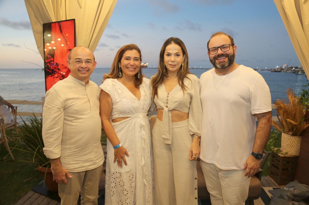 notícia Chateau Julie Lounge Boat: o primeiro restaurante flutuante do Ceará convida você a embarcar em uma experiência exclusiva no Parque Nacional em Jericoacoara