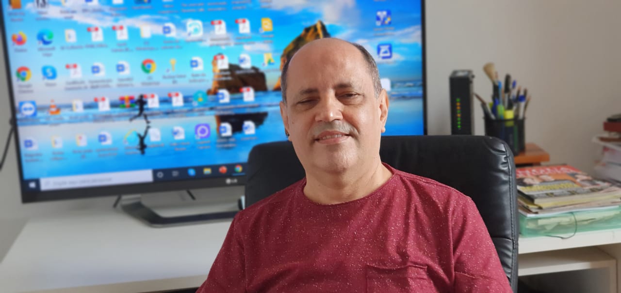 notícia Décio Torres Cruz lança o livro Histórias Roubadas com 22 contos de diversos temas e estilos literários, no próximo dia 30.11