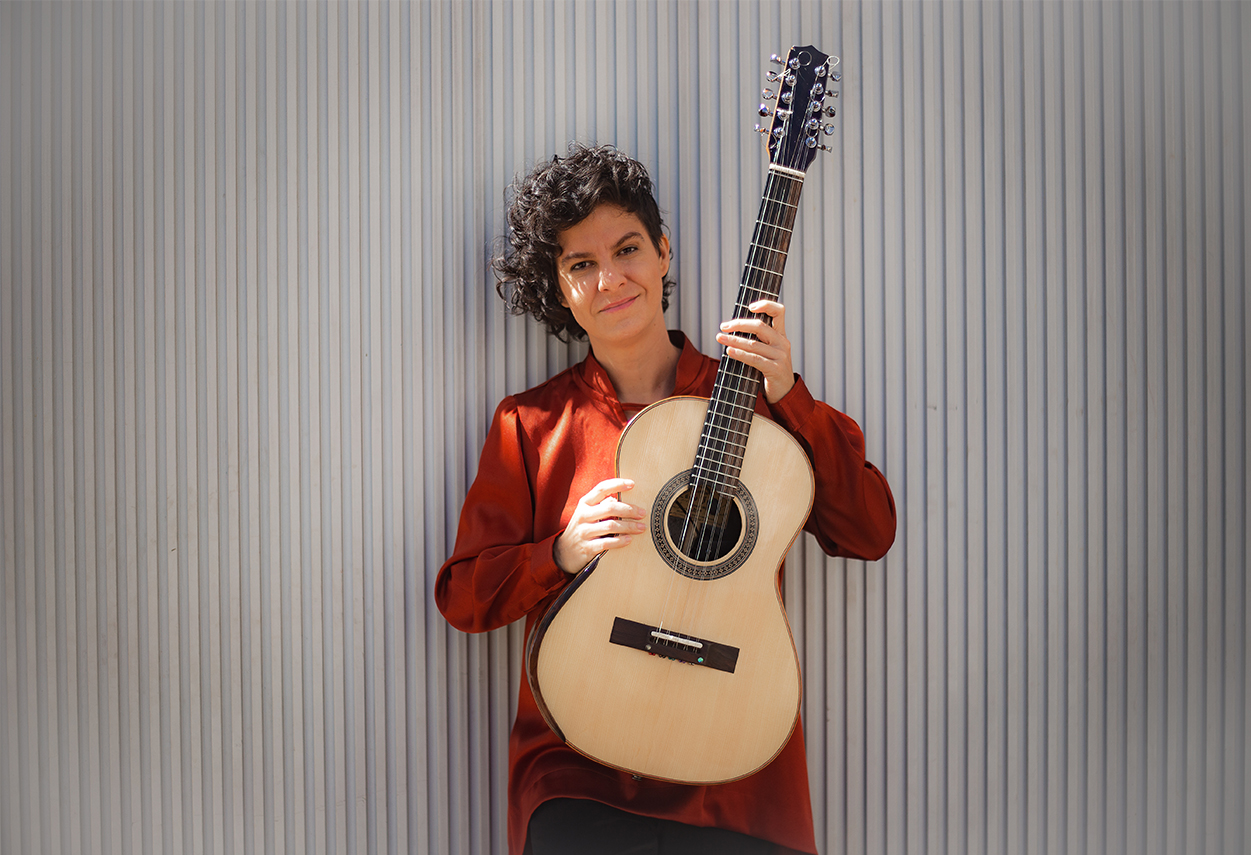 notícia CAMILA MENEZES LANÇA  