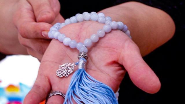 notícia Conecte-se com a energia mística da Luna By Kelly Orlandi – Onde comprar Japamalas de pedras Naturais?