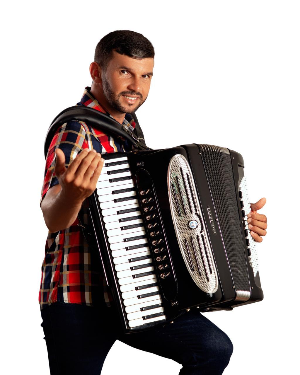 notícia Seu Marquinhos vai agitar Jaguarari nesta sexta