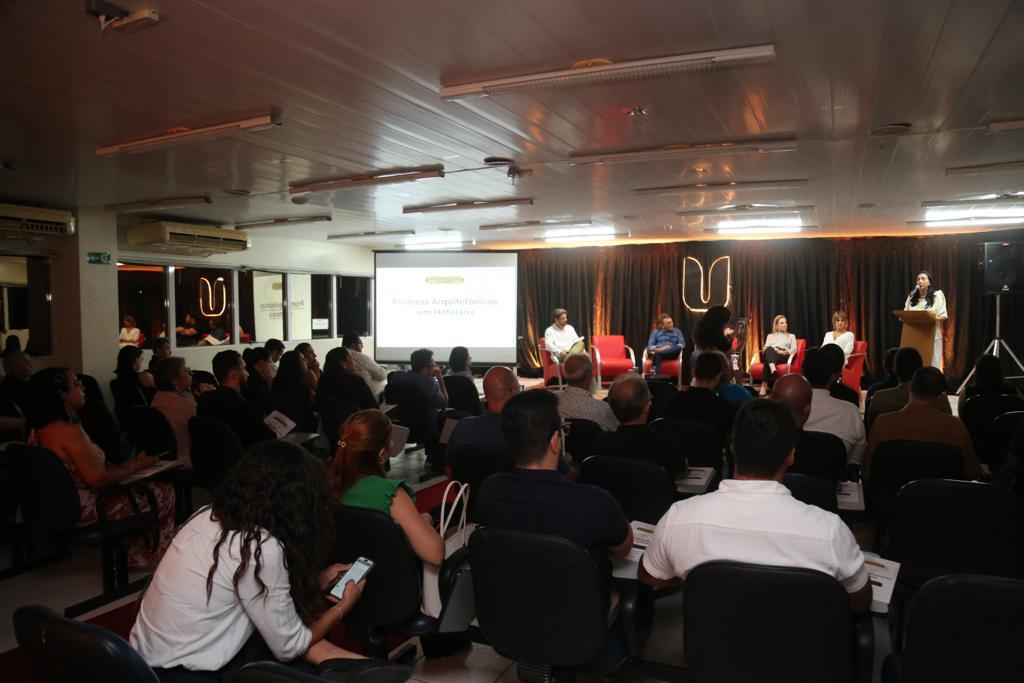 notícia Com o compromisso de contribuir para uma operação assertiva, econômica e duradoura, Unichristus chancela Pós-graduação em hotelaria