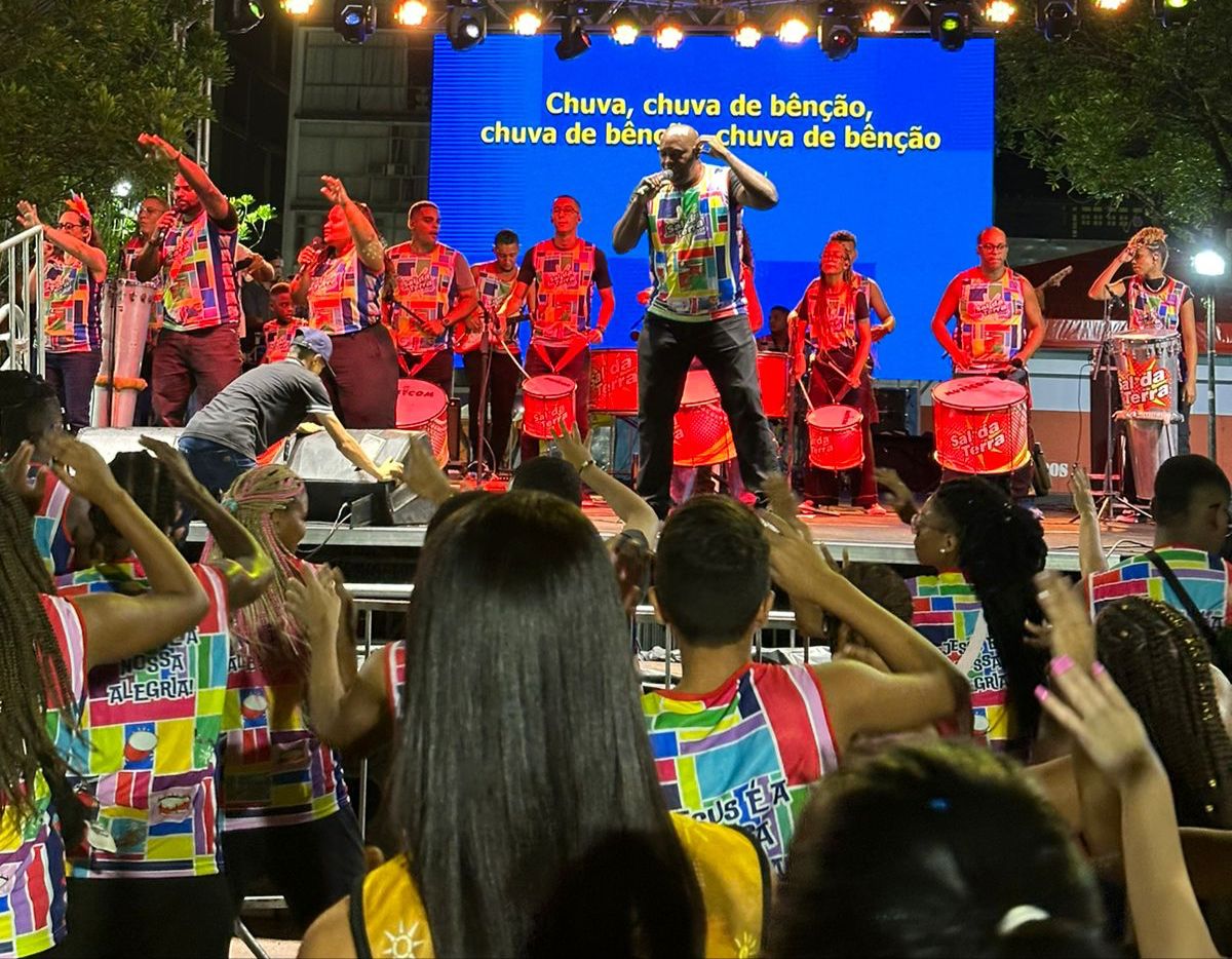 notícia Banda Sal da Terra agita o público presente no primeiro dia do Impacto de Carnaval