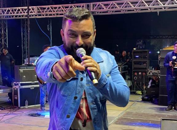 notícia Cezar Pinheiro se prepara para gravar clipe ‘Cada Recaída é Mais um Gole’