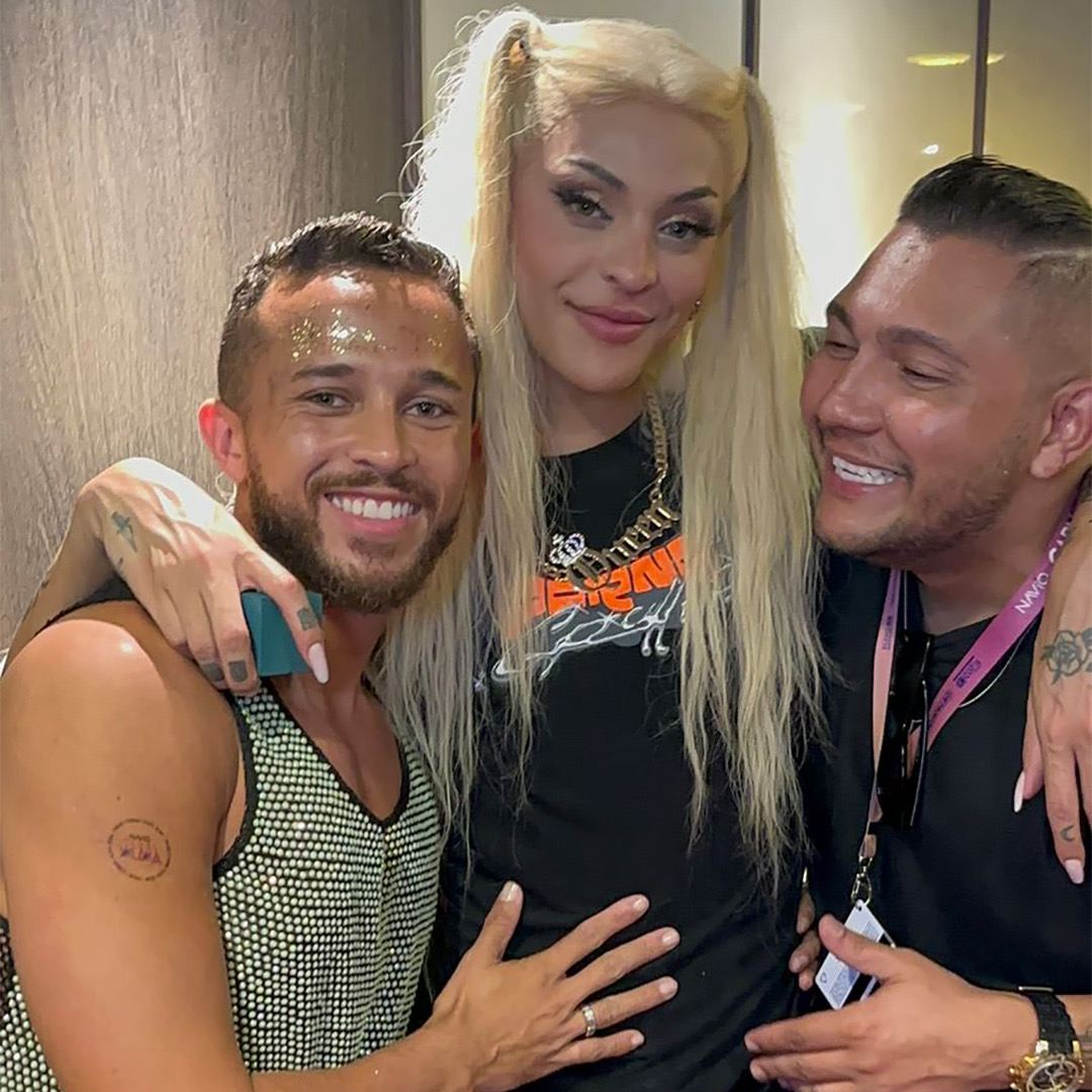 notícia Pabllo Vittar “abençoa” união de influencer cearense durante show no Navio da Xuxa