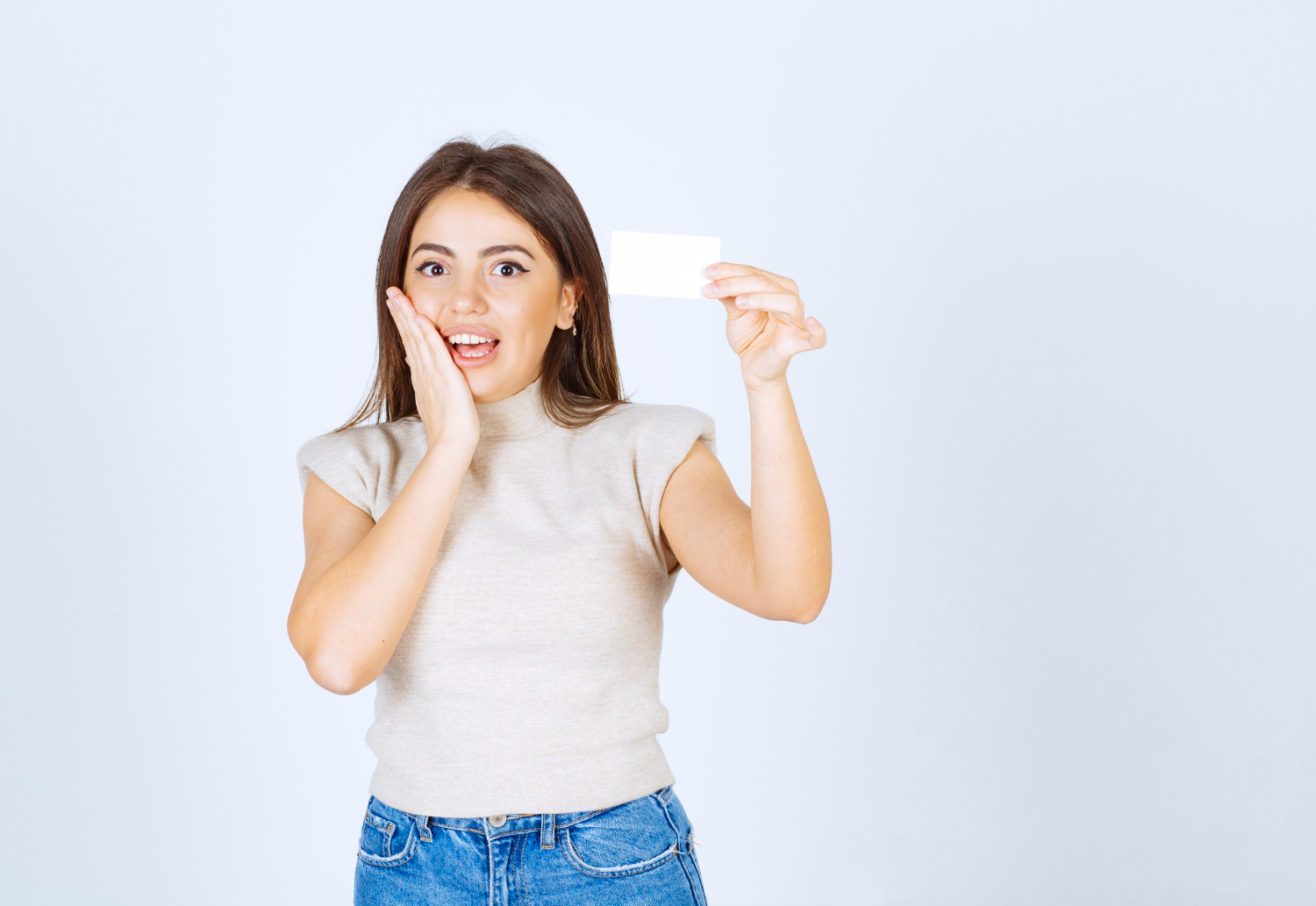 notícia Significado de sonhar com dente caindo na mão: interpretação e análise