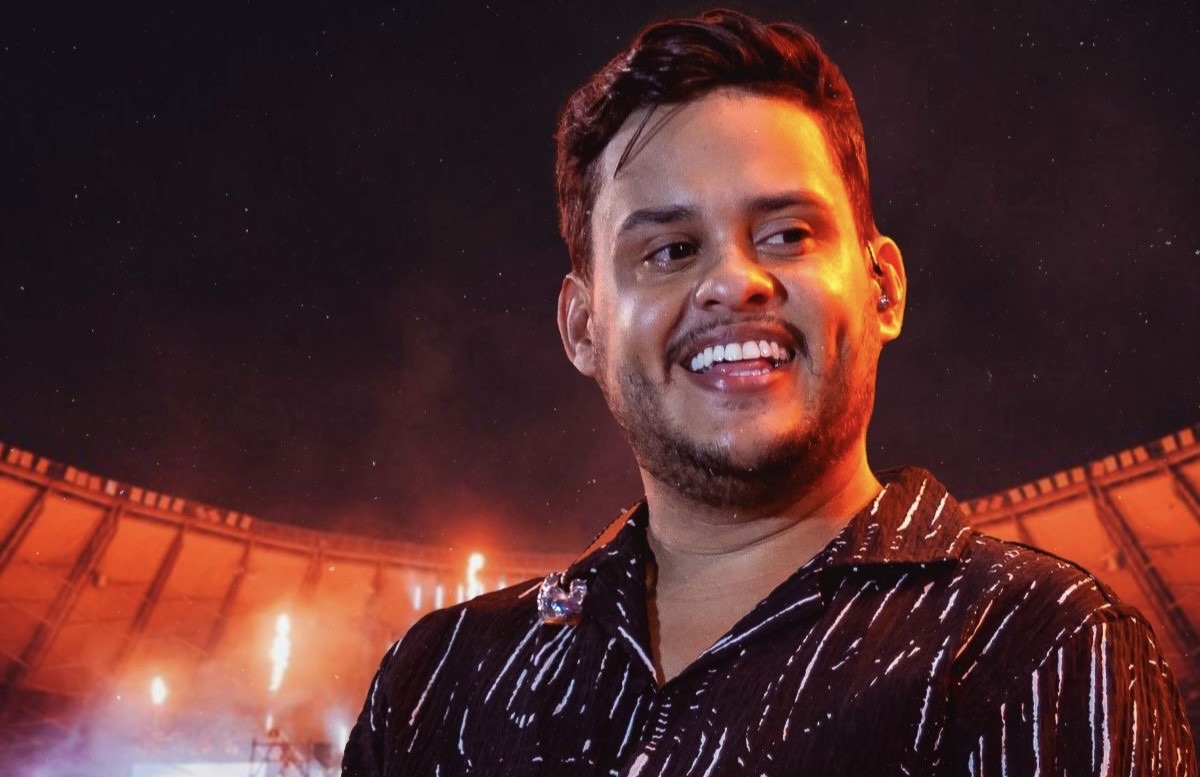 notícia Thiago Aquino surpreende com álbum inédito