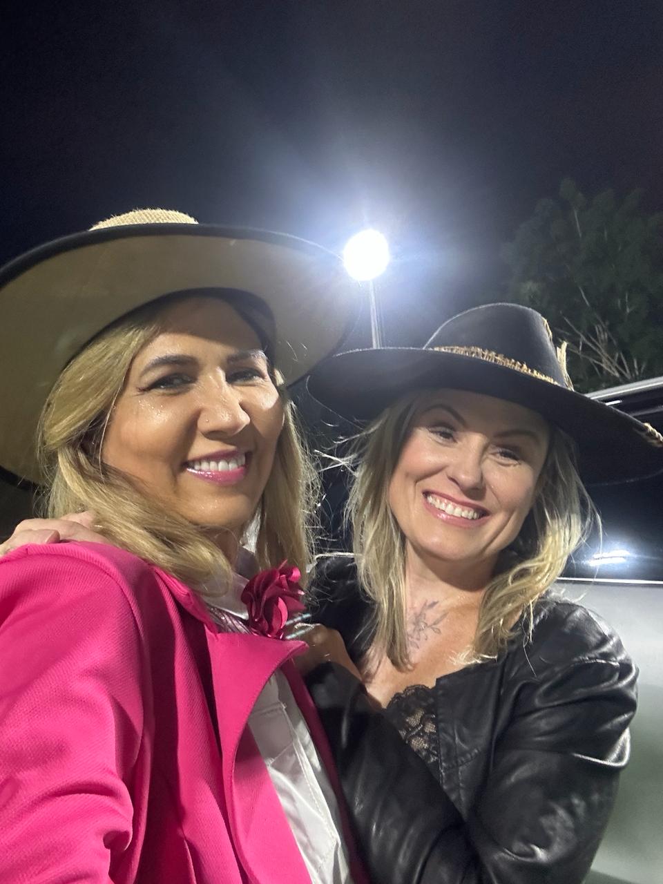 notícia Ellen Sharkany e convidados na Festa de Rodeio de Cotia