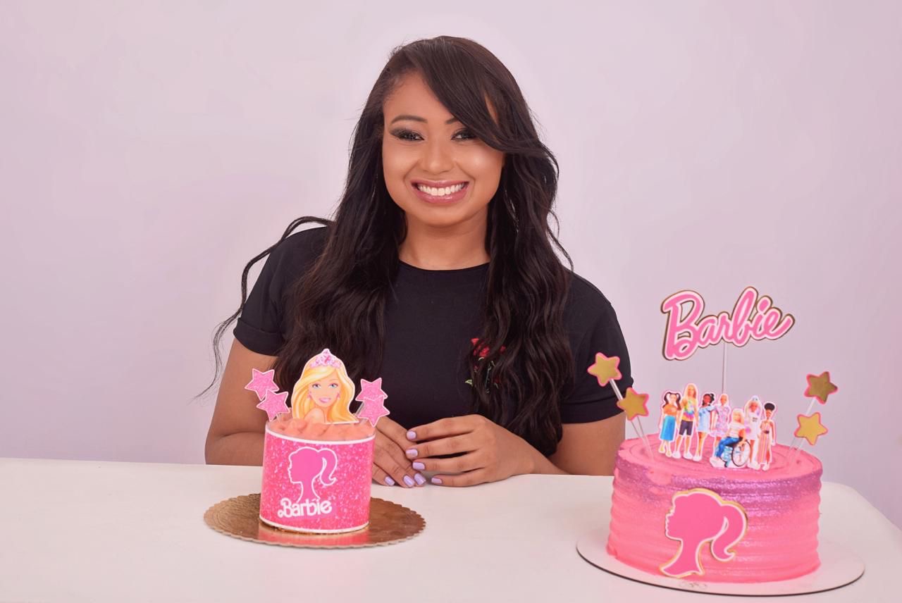 notícia “Empreendedorismo e Empoderamento: A Jornada de Sucesso de Carliane Lima na Confeitaria de Bolos Decorados” 