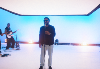 noticia Eli Soares apresenta o álbum “Inteligência Natural” e o clipe de “Os Anjos Te Louvam”