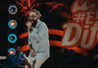 noticia Jhonny Salvação transforma reflexão sobre ansiedade em música no primeiro single do novo DVD