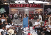 noticia Carlos Caetano celebra 37 anos de carreira com gravação no Cacique de Ramos