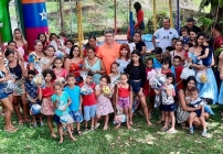 noticia Felipe Ribeiro e Dilce Cândido  proporcionam um dia incrível para crianças das comunidades da Serra de Maranguape