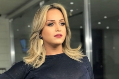 noticia Lisa Gomes, a primeira repórter Trans do Brasil, pode deixar o TV Fama da Rede TV para participar do reality A Fazenda 2018 na Record TV