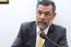 noticia “Paga o plano e acaba no SUS”: Marangoni denuncia um sistema perigoso, mas com coragem segue na defesa de milhões de brasileiros