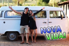 noticia O casal Lucas e Bia largaram a vida tradicional  e decidiram viajar por todos os estados brasileiros. 