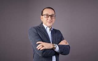 noticia José Roberto Marques leva virada psicológica e ciência para o público em São Paulo no palco do Método Resgate