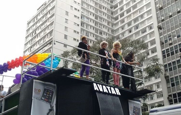 noticia Salete Campari, Pabllo Vittar e Anitta arrastam mais de 3 milhões de pessoas na Parada LGBTI+ de São Paulo