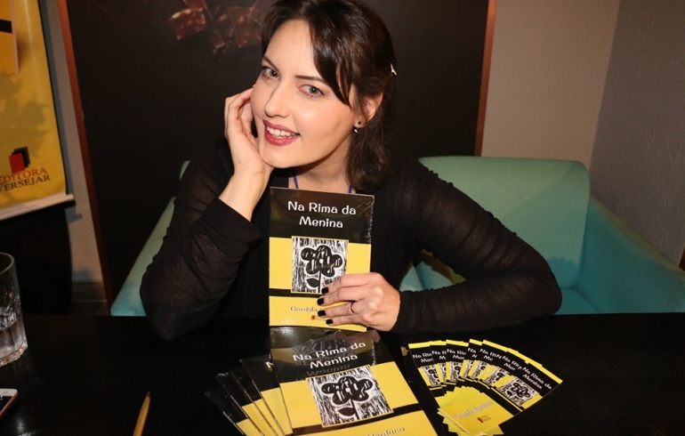 noticia Entrevista com Graziela Barduco: Autora do livro Na Rima da Menina