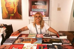 noticia Escritora Jô Ramos leva brasileiros para Salão Internacional de Livro