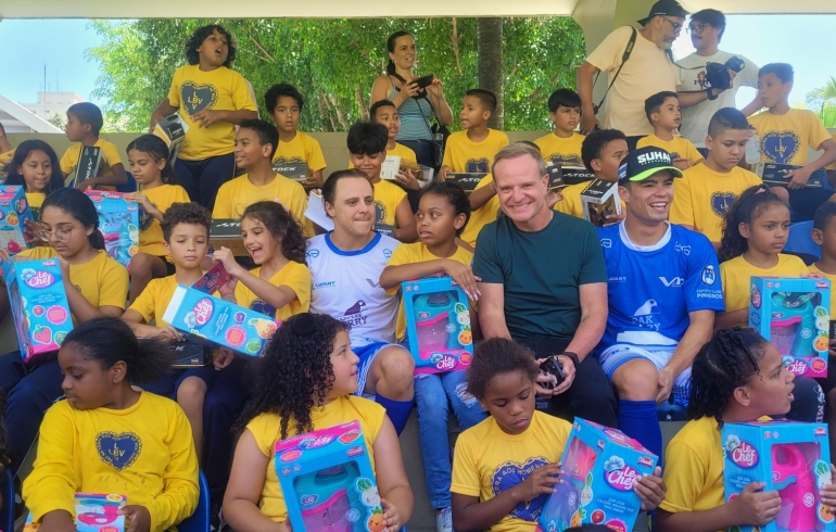 noticia Estrelas do automobilismo participam de Futebol Solidário e beneficiam crianças da LBV