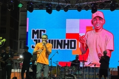 noticia No Impacto de Carnaval, o cantor MC Juniinho participa do penúltimo dia da festa