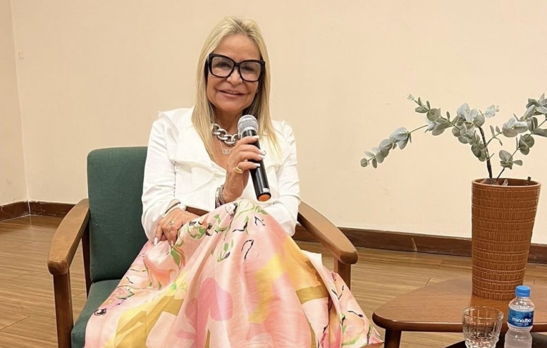 noticia Autora de cinco livros e precursora Personal Stylist no Brasil, Titta Aguiar conversa sobre moda na Carmen Steffens Iguatemi