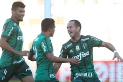 noticia Palmeiras vence Ponte Preta fora de casa