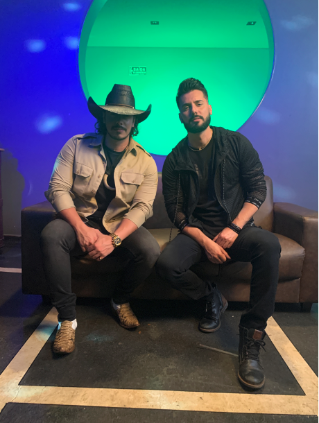 artigo Com Roberta Miranda, Jads & Jadson e outros, Augusto & Atílio gravam DVD “Em Maresias”