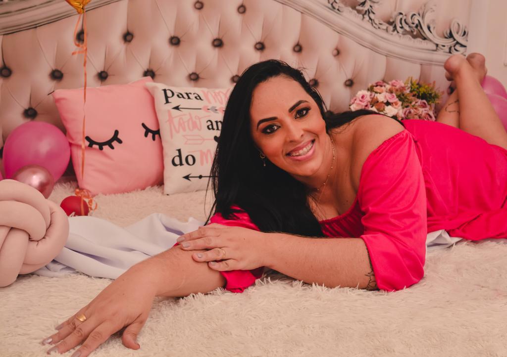 artigo Influenciadora busca ajuda para seu tratamento de câncer