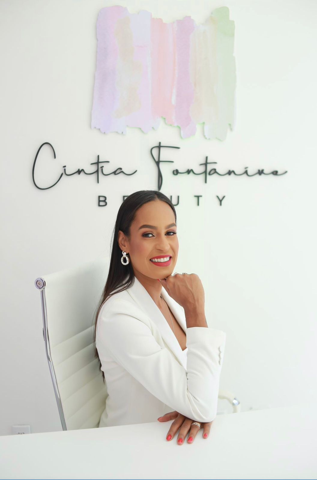 artigo Cintia Fontanive realiza camuflagem de cicatrizes e se torna referência no procedimento 