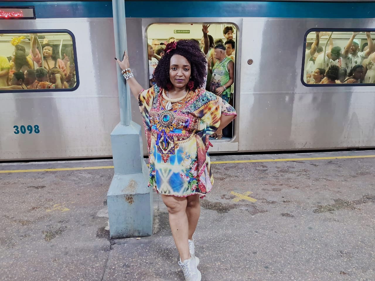 artigo Criss Massa é uma cantora brasileira do mundo do Samba 