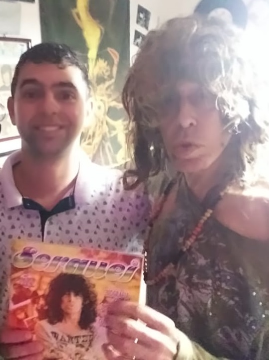 artigo Escritor Thiago Winner visita a casa do superstar, Serguei