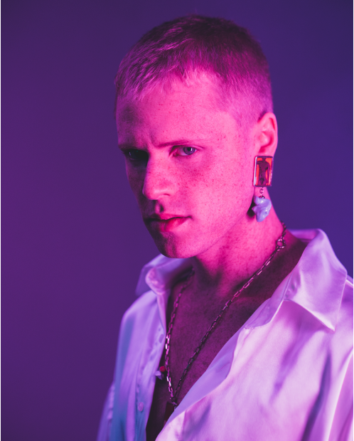 artigo Davi vive uma paixão contemporânea e elegante em primeiro single do novo álbum