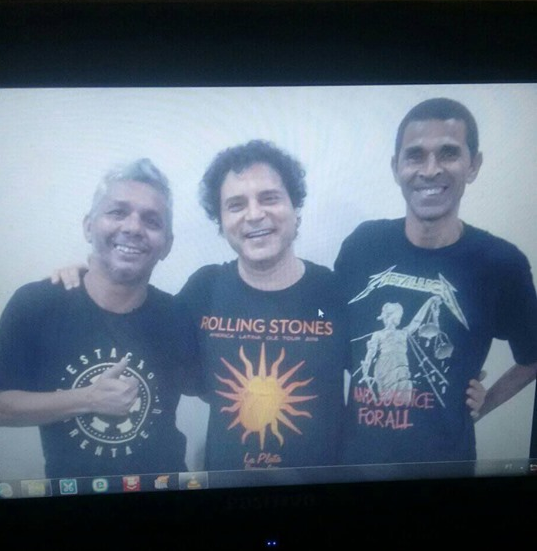 artigo Conheça a biografia do Celso Madruga(a direita): cantor e colecionador de 