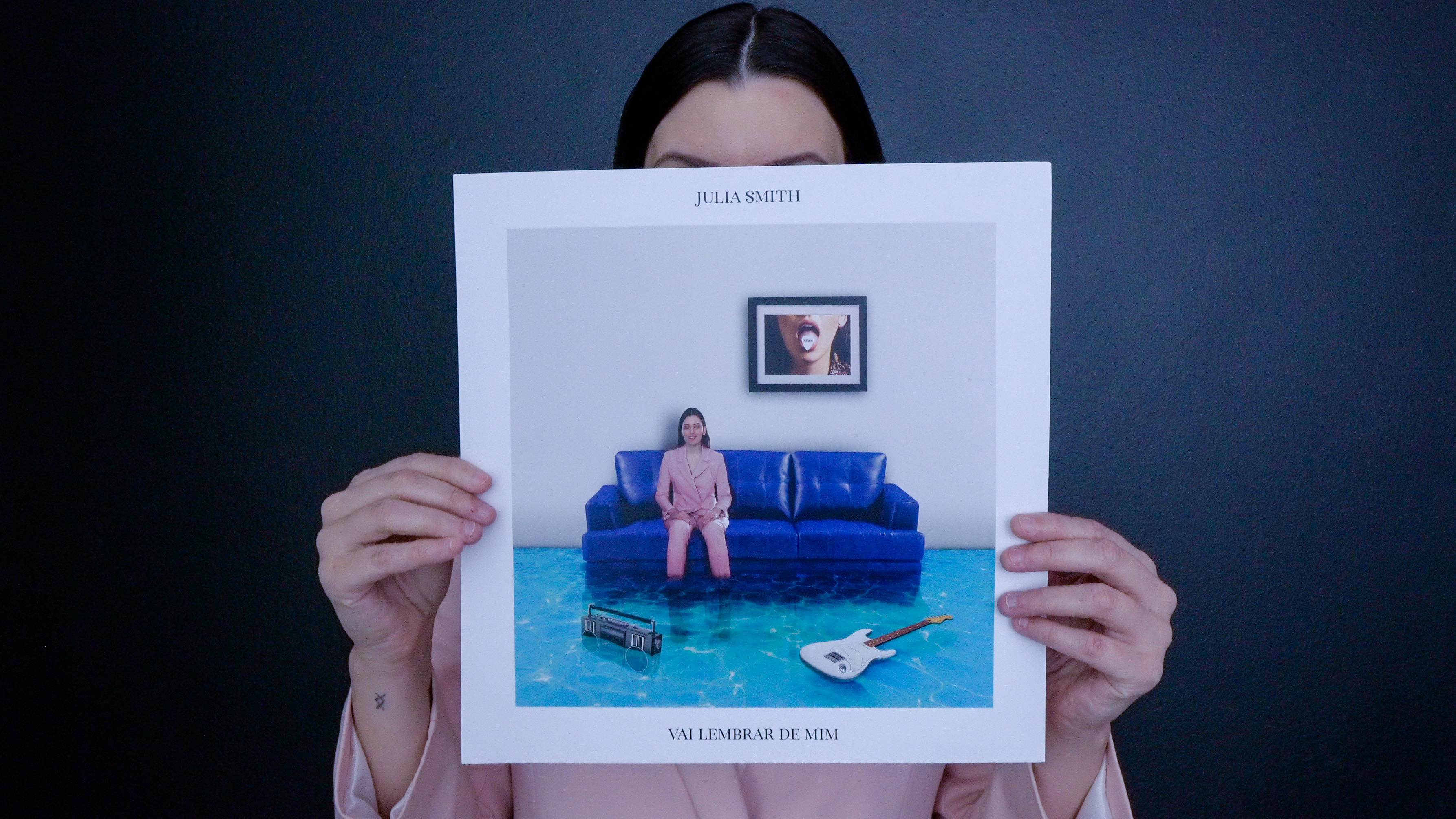 artigo Julia Smith lança EP “Vai lembrar de mim”