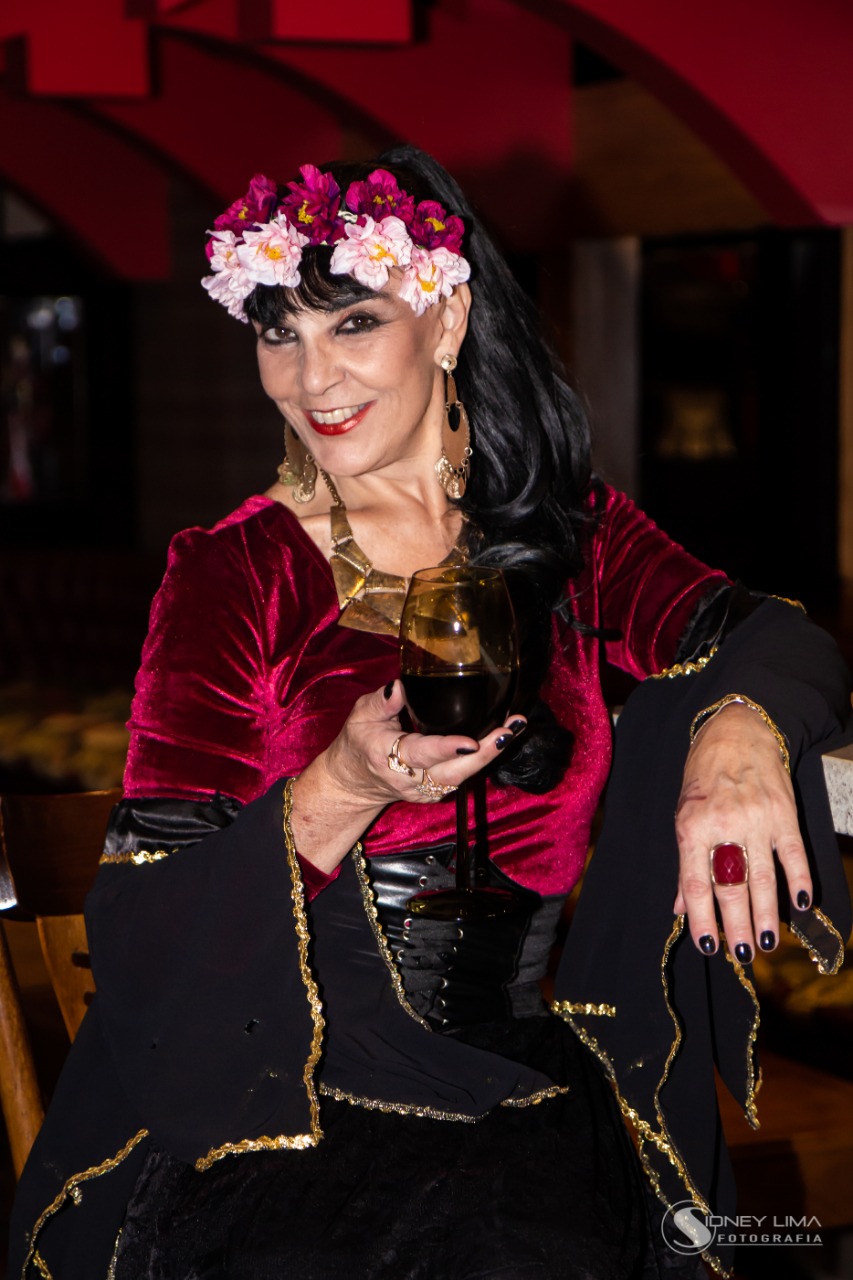 artigo Dançarina vence a depressão e obesidade através da arte