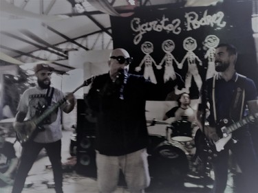 artigo A Casa de Cultura Municipal de São Mateus, recebeu bandas alternativas de rock, com presença de Garotos Podres,na comemoração dos 466 anos de São Paulo