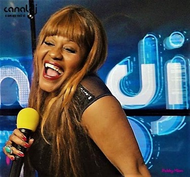 artigo Regina Saraiva se apresenta em São Paulo e concede entrevista exclusiva ao Canal DJ