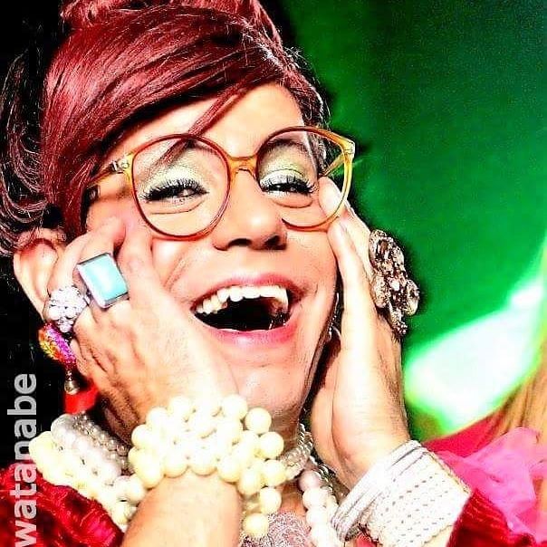 artigo Entrevista com a Hostess Mylanta Plus