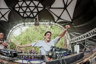 artigo Entrevista Com O DJ e Produtor Yasser Hansi, O Garoto Prodígio do Psy Trance