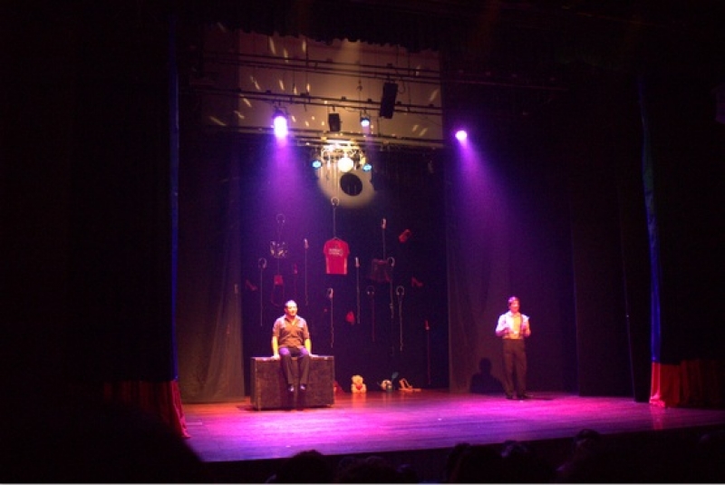 Galeria Estreia da Peça Vozes no Teatro Augusta